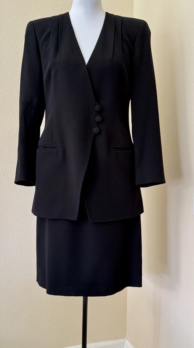 Giorgio Armani Le Collezioni In Women's Suits & Blazers for sale