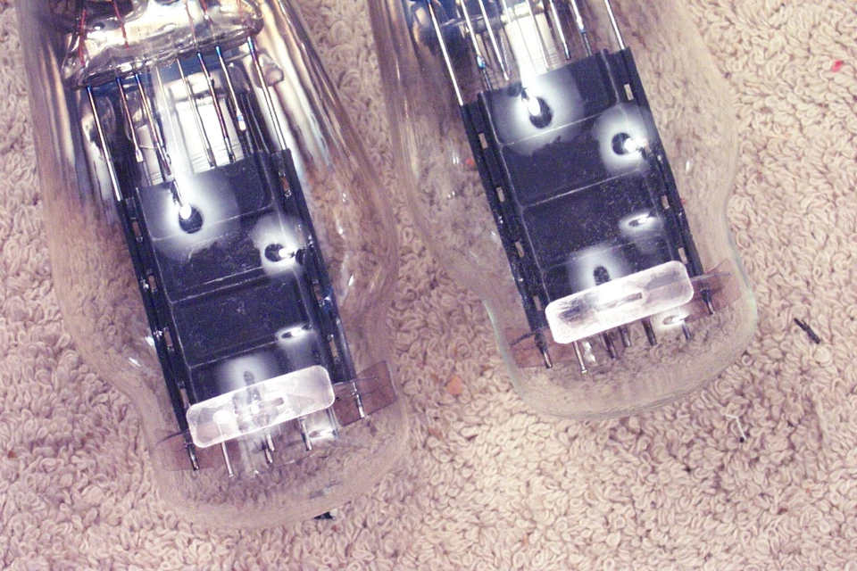 Dos, NUEVO en caja, Western Electric VT-25A, 10, base cerámica, par de fósforos, UX-210 Foto 4 de 4