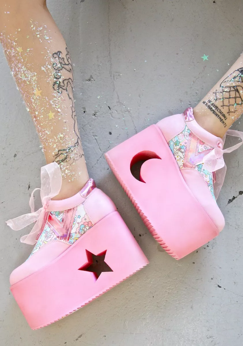 Yru sanrio deals shoes