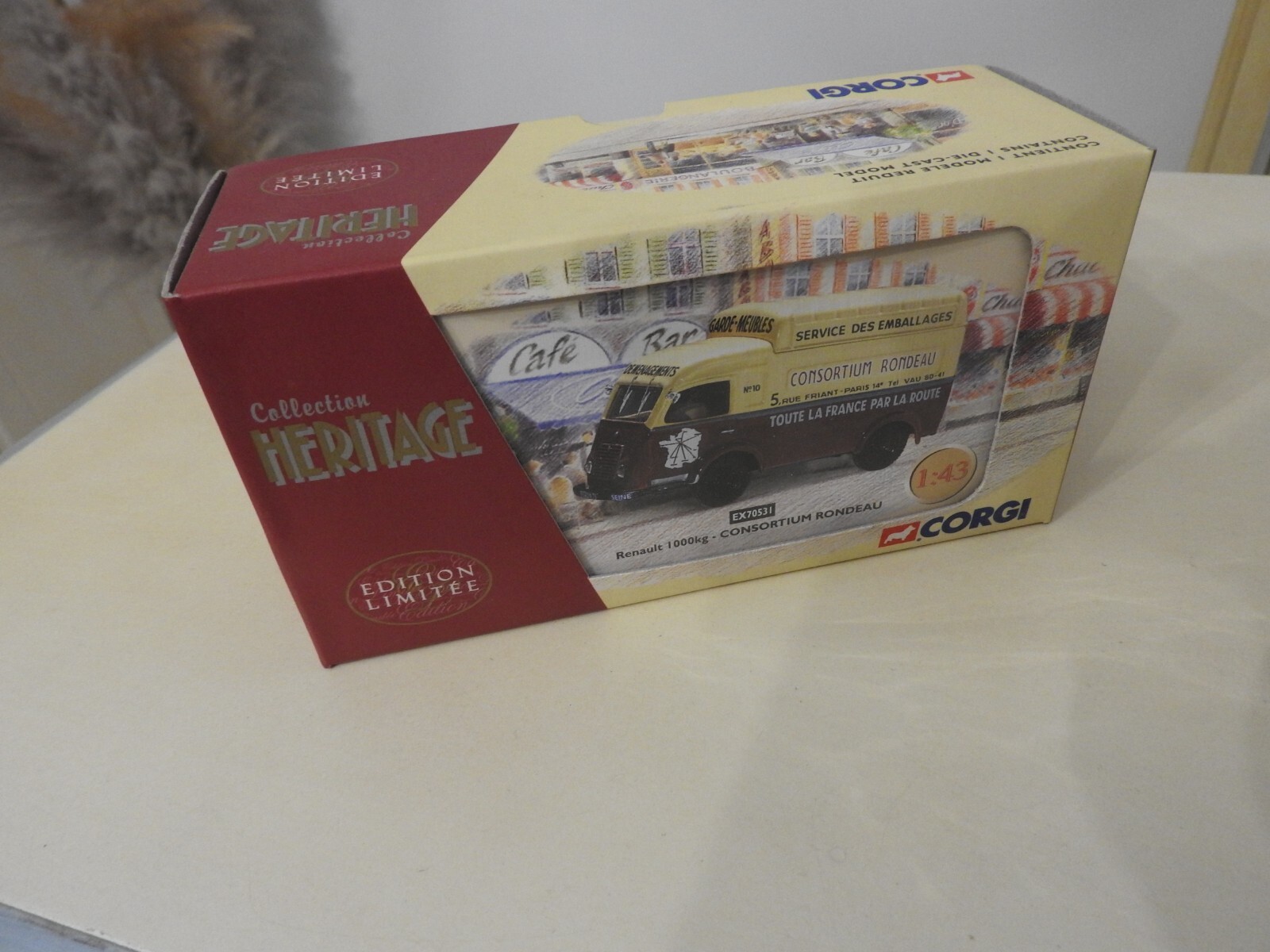 Renault 1000kg Corgi Heritage 1/43 miniature de collection Rondeau en métal