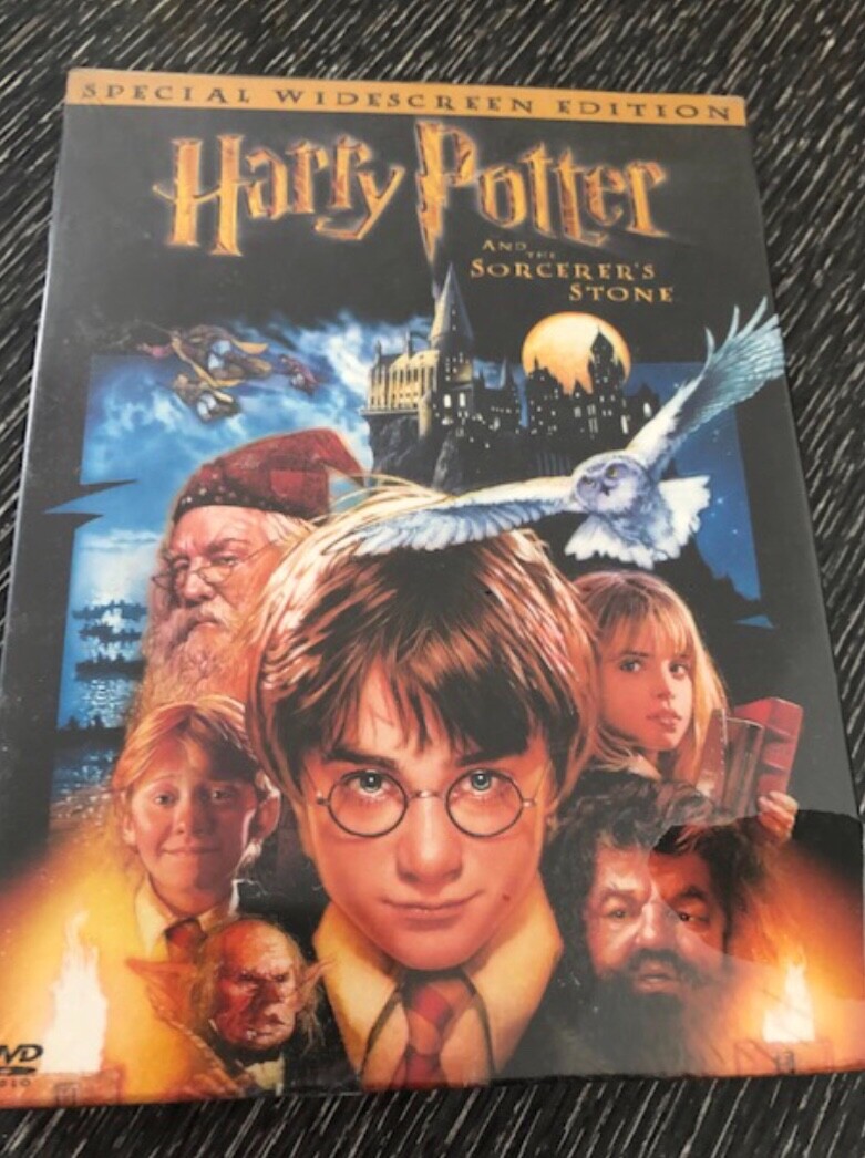 Harry Potter and the Sorcerer's Stone 2-Disc Widescreen DVD by Warner Bros