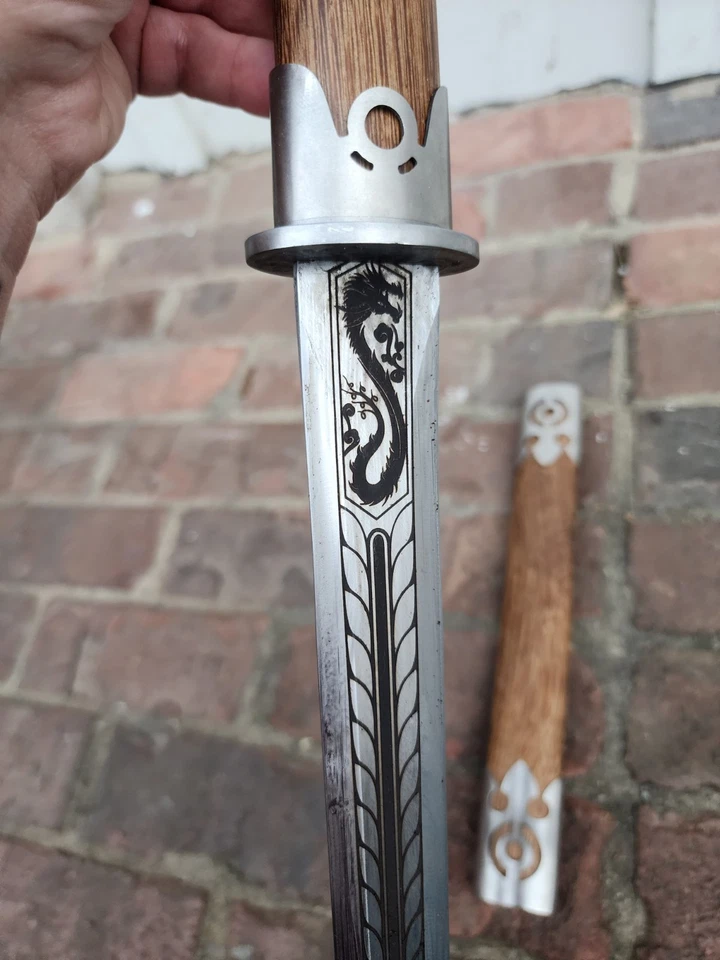 New 19" Japanese Tanto Fixed Blade Knife, 10" Fantasy Blade Steel Wood Handle - Image 3 of 4