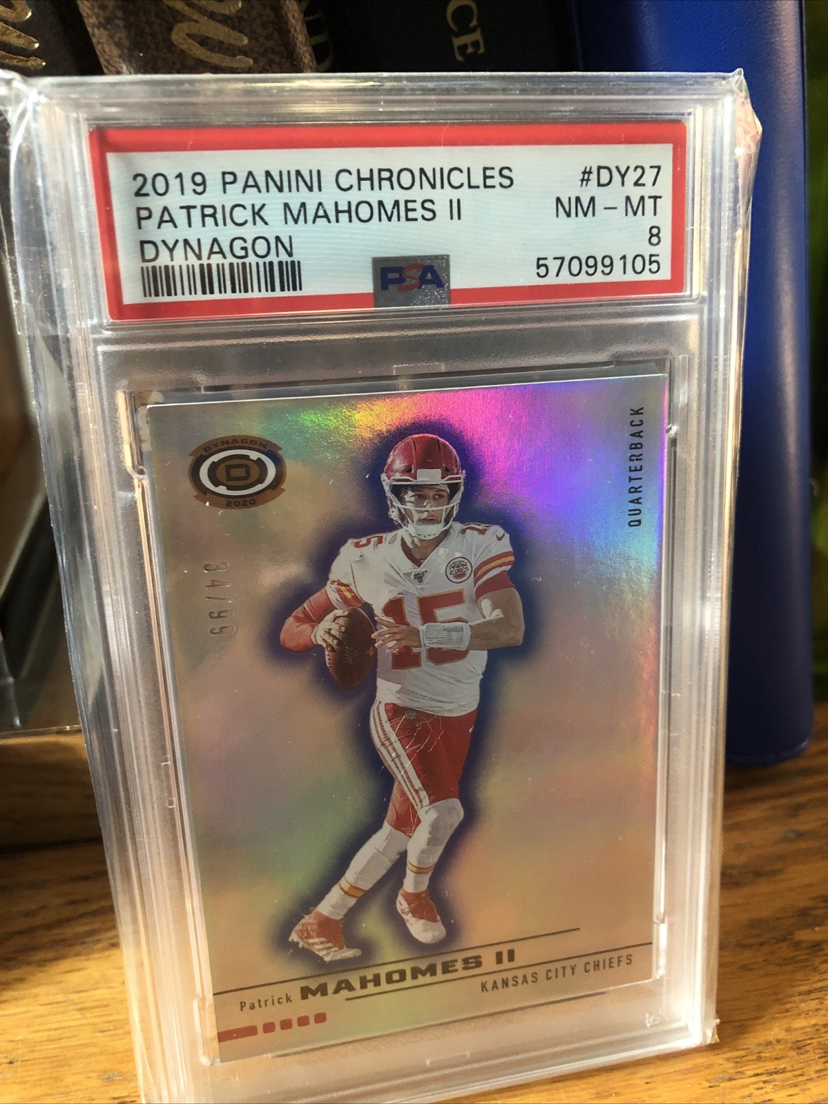 2019 Panini Chronicles Patrick Mahomes SP /99 Dynagon Refractor PSA 8 view 2
