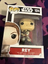 Funko Pop! Vinyl: Star Wars - Rey (w/ Lightsaber) #104