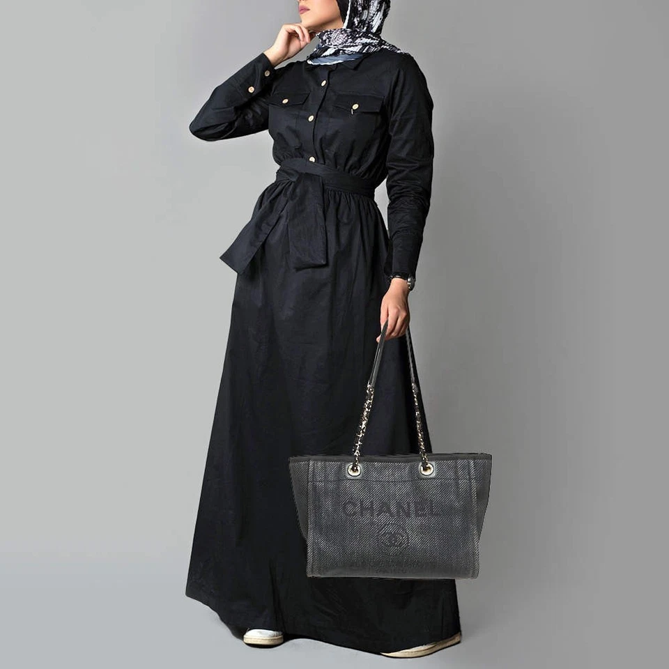 Bolso Chanel Deauville mediano de tela y paja negro Foto 2 de 4