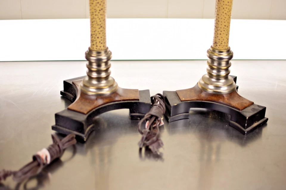 juego de lámparas de mesa de diseño absoluto diseño de pilar estriado Foto 2 de 4