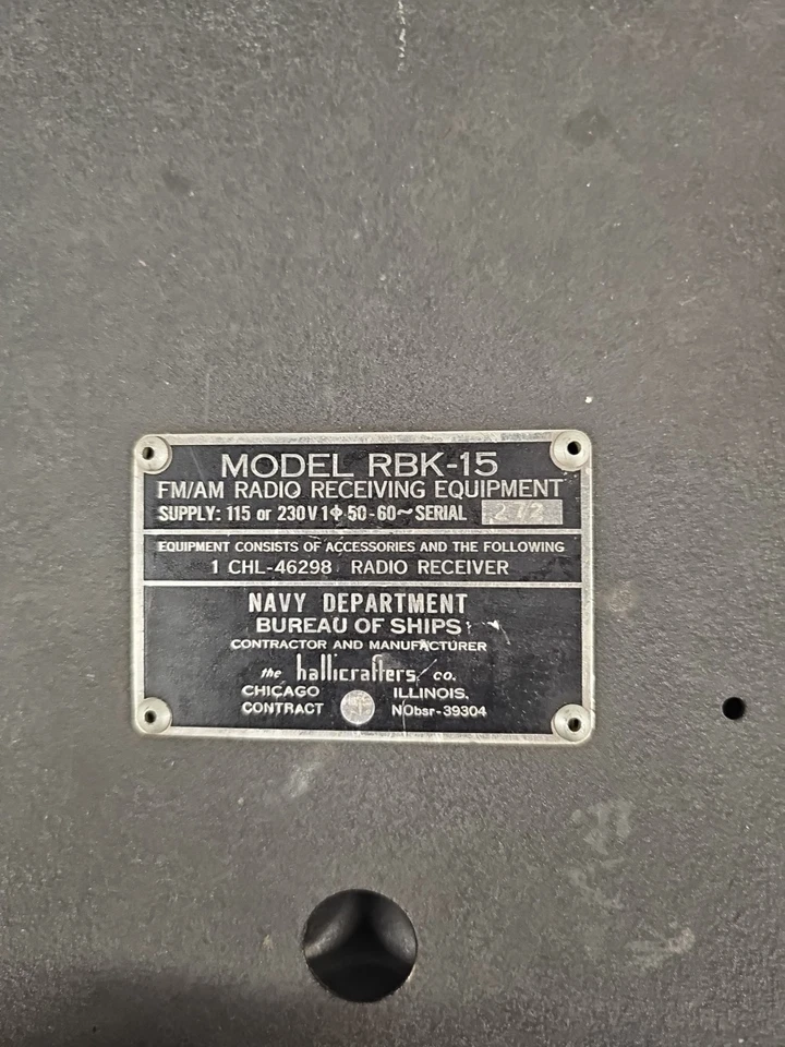 US Navy WWII. HALLICRAFTERS S-36A RBK-15 ULTRA HIGH FR COMMUNICATION RECEIVER - Image 4 of 4