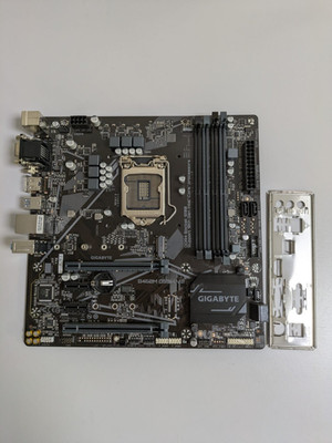GIGABYTE B460M DS3H V2 LGA 1200 Intel B460 Micro-ATX Motherboard