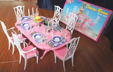 FANCY LIFE DOLLHOUSE FURNITURE 6 CHAIRS DINING TABLE +Serving Dinnerware PLAYSET