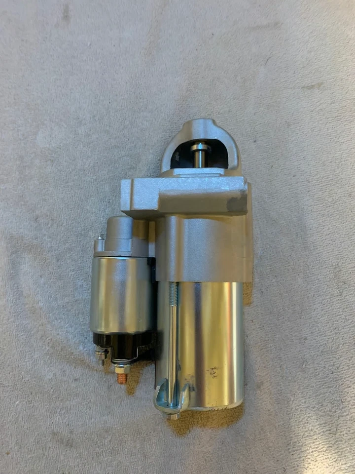 Arranque Reman para Chevrolet Silverado 3500 HD V8 6,6 L 20-20 CW 12V 6971S Foto 3 de 3