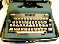 Vintage Royal Tab-O-Matic Manual Typewriter-Blue w/Case thumbnail