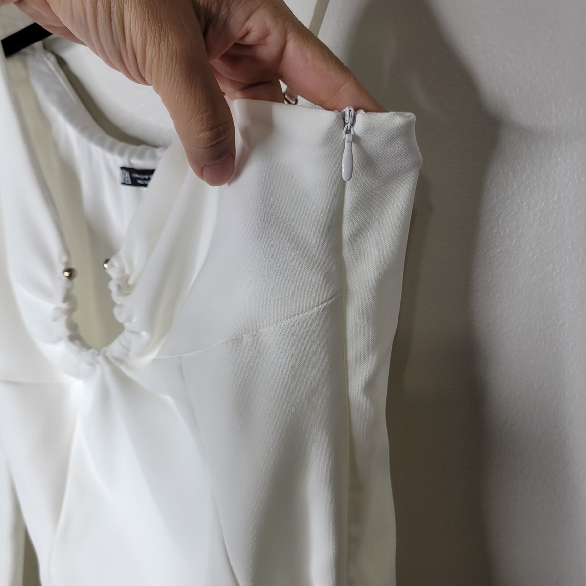 Zara M White One Shoulder Long Sleeve Bodysuit Zips Up On