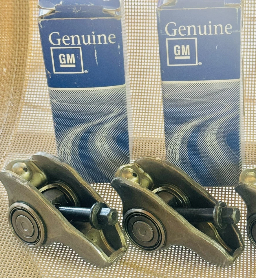 NOS Genuine GM Engine Rocker Arm 12599650 Quicksilver Marine 883164 Foto 2 de 4