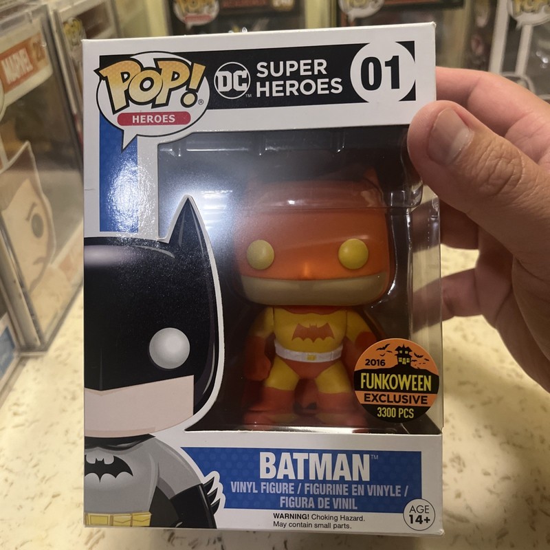 Funko Pop! DC Super Heroes: Batman (Harvest) 2016 Funkoween LE 3300 W/Protector