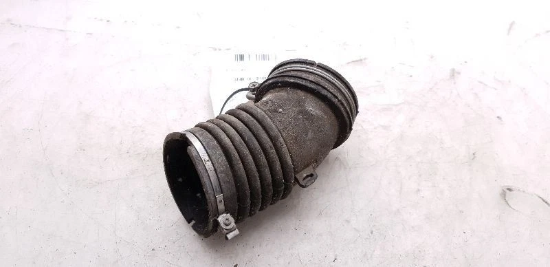 Toyota 4runner 2002 3,4 L 6 cilindros filtro de aire montaje de tubo  Foto 2 de 4