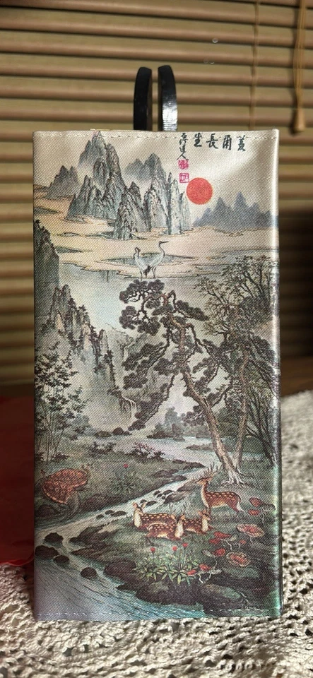 Винтажный 1980-х шелковый бумажник новый в упаковке Корея 7,5» с пластиковой сумкой для покупок Гонконг - Изображение 2 из 4