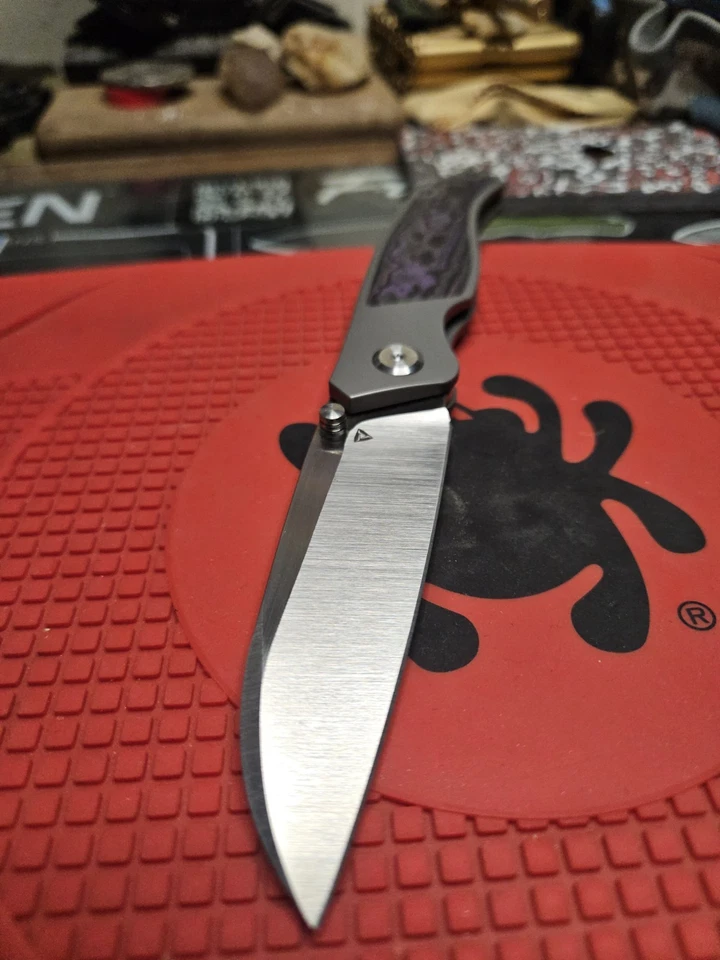 Cuchillo plegable de titanio Tuya Envy V4 Foto 3 de 4