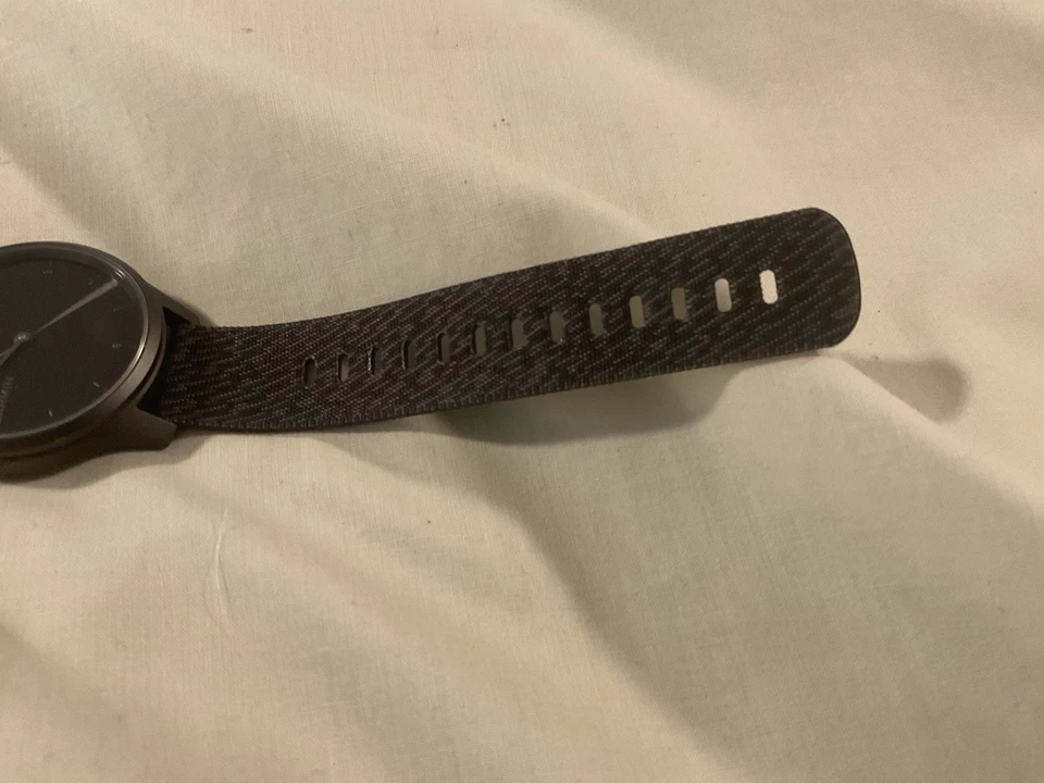 Garmin Vivomove Style GPS Watch Nylon Black Pepper Graphite Hybrid Smartwatch - Image 4 of 4