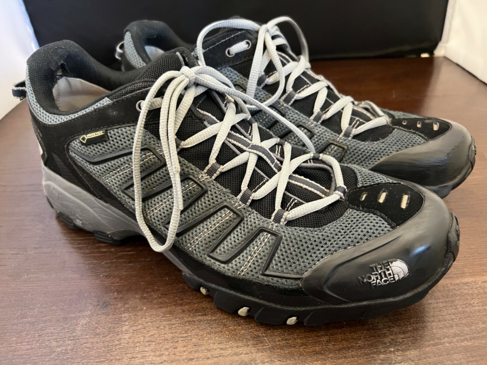 Ultra 109 Trail Running Shoes Sz 