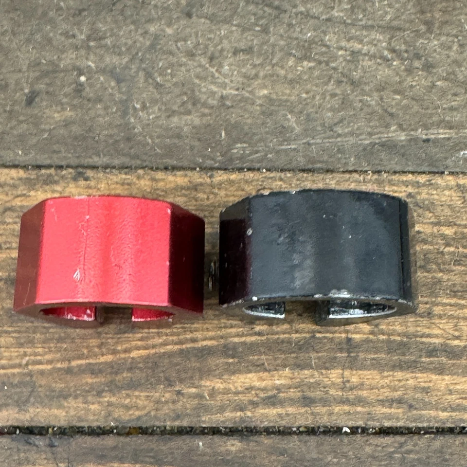 Old School BMX Seat Clamp Lot 2 Clamps 25.4 28.6 Vintage Red Black 80s 90s Parts - Image 4 of 4