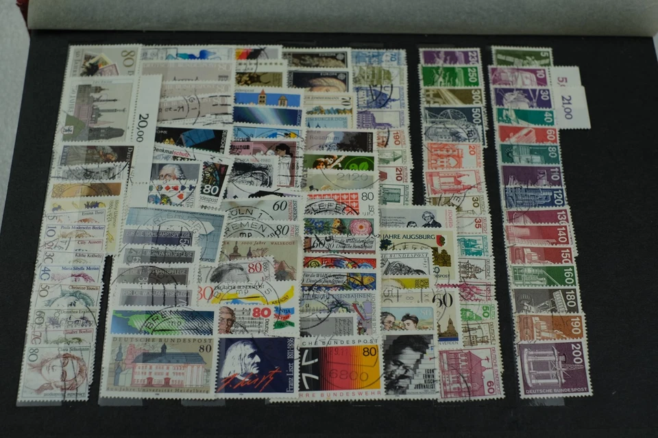 worldwide stamps collections lots album  Vintage Rare Classic Antique Genuine - Image 2 of 4