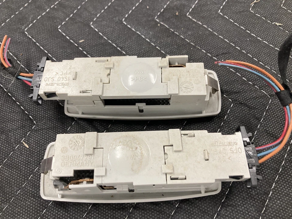 1999-2005 Volkswagen VW Jetta MK4 1540sj0 luz interna traseira superior Golf #2397M - Imagem 4 de 4