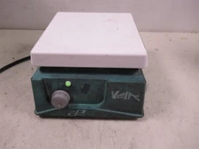 Cole Parmer Vela 03401-10 Laboratory Hot Plate Porcelain Top 7 1/2" x 7 1/2"