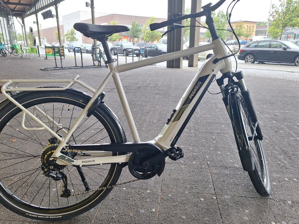 Pegasus Solero Evo9, Weiß, Neu, 60cm Rahmen. E-Bike, city bike, Pedelec mit akku