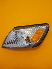 LEXUS 2000-2001 ES300  Eagle Eye With One Amber bulb Light Open Box Excellent. 