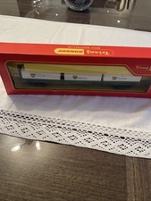 Triang OO Gauge R635 BR Freight Lines Wagon with 3x 20 T BP Tankers Boxed