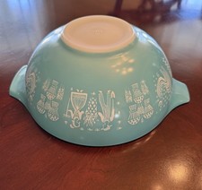 Vintage Pyrex 4 Qt Amish Butterprint Cinderel...