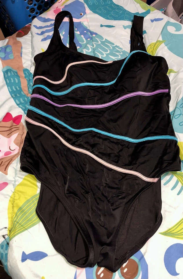 Traje de baño de una pieza Croft & Barrow negro a rayas con cuchara trasera talla 16 Foto 2 de 4