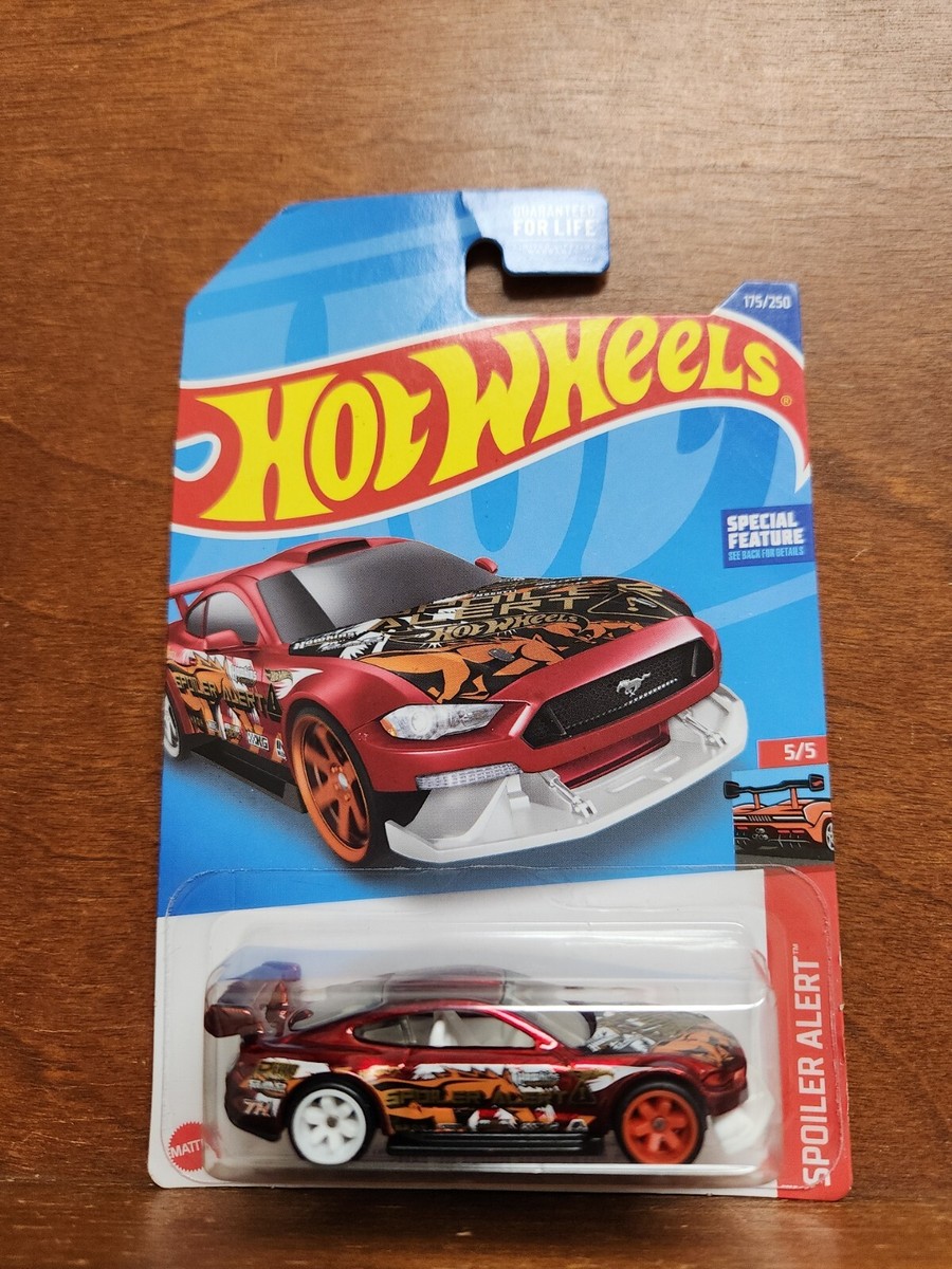 Hot Wheels Super Treasure Hunt Red Custom '18 Ford Mustang GT 2022