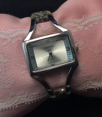 Vintage Rumours Ladies Quartz Watch With Green Lizard Faux  display picture 1