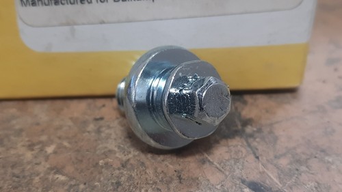 NAPA #728097 DIESEL BATTERY CABLE MOUNTING BOLT R107 - Picture 3 of 4
