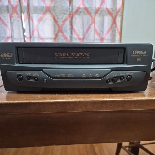 Funai VCR AC/DC Multi Power System Model F1810M *Tested Works* No Remote 