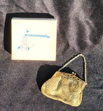 Vtg Whiting  Davis Gold Mesh Change, Coin Purse  Original Box W/ Some Wear
