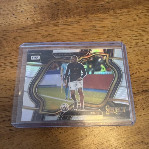 Kylian Mbapp 2022 Panini Prizm Kylian Mbapp #217 Silver Prizm