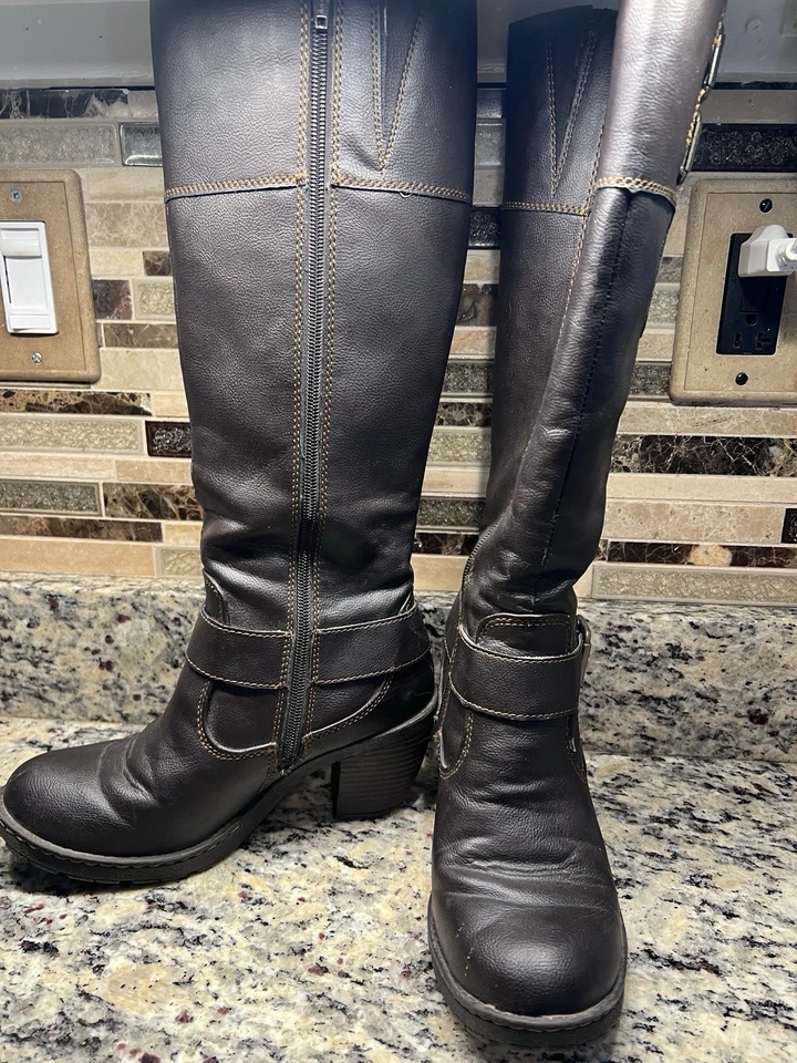 BOC Born O Concept Women's Size 7.5 Brown Faux Leather Riding Boots 3” Heel - Image 3 of 4
