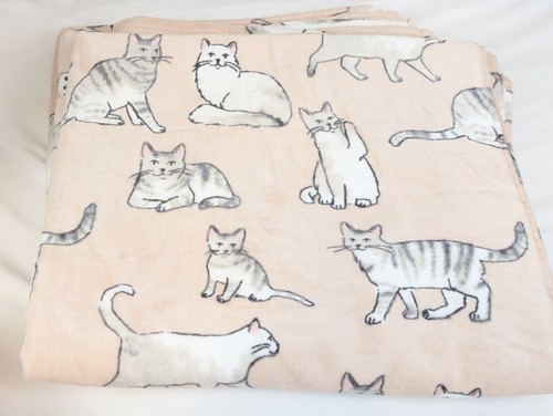Deborah Connolly 4 Piece Towel Set Pink Cat 2 Bath Towels & 2 Hand Towels NWT - Picture 8 of 8