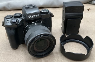 Canon EOS M5 + Canon EF M 18 55mm f/3.5 5.6 IS STM w/ Battery + Charger VG