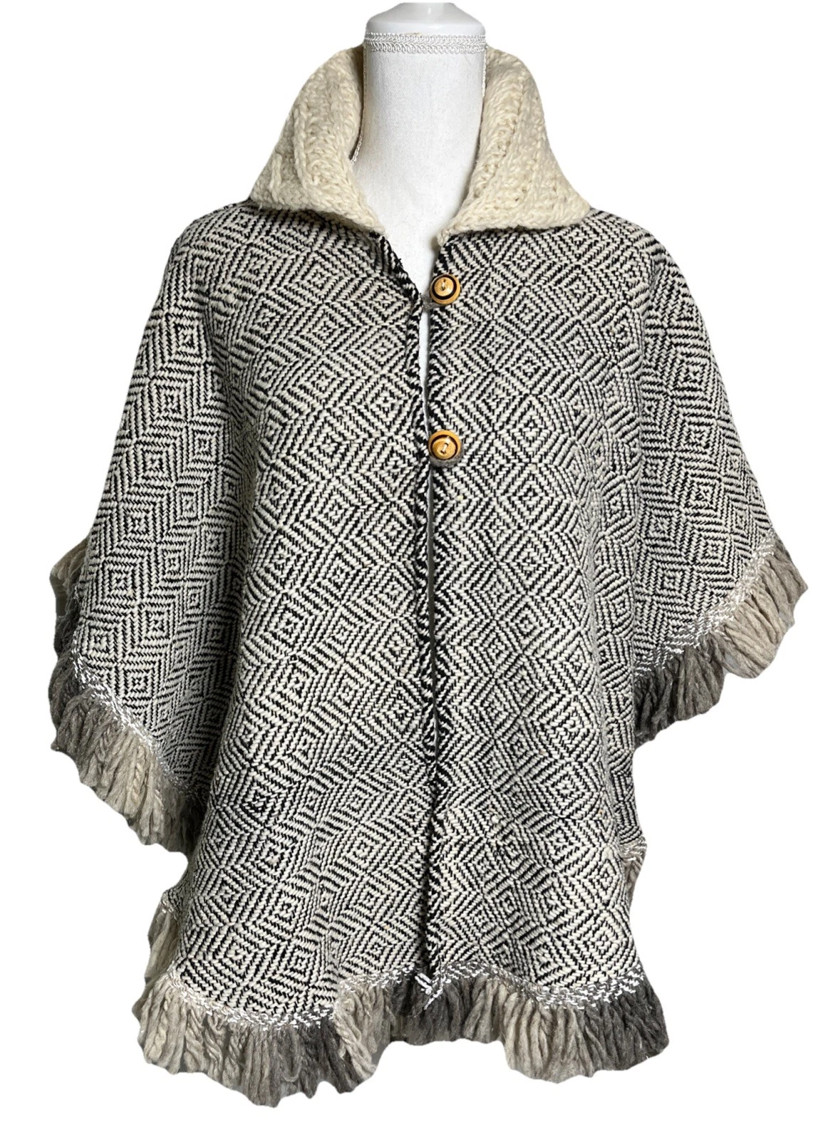Vintage 1970s Hand-Knit Cape Poncho Women’s One Size