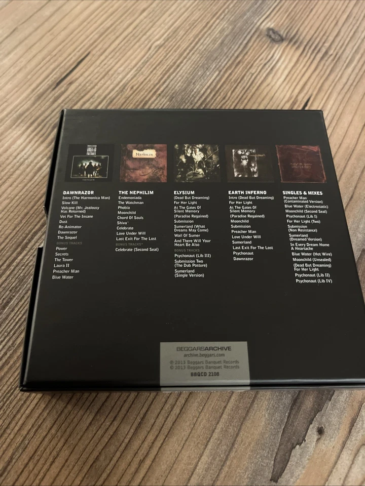 Fields Of The Nephilim 5 Albums Cd Box Set  - Bild 2 von 3