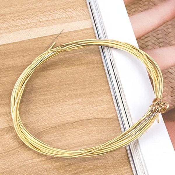 Acoustic Guitar Strings Set Of 6 Gold Coloured Steel Strings UK