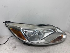 Oem Headlight Assembly Rh Passenger 2013 Ford Focus Oem Headlight Assembly Rh Passenger 2013 Ford Focus
