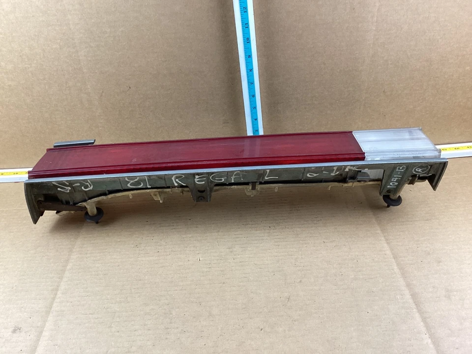 1981-1983 Buick Regal Rear Left Driver Side Tail Light Assembly 5972069 - Image 4 of 4