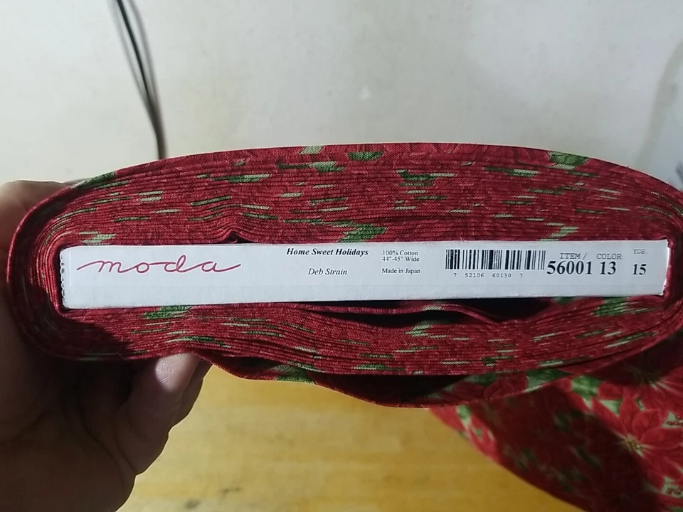 14 YDS MODA FABRICS #56001 13 Home Sweet Holidays Red Poinsettias - Image 3 of 3