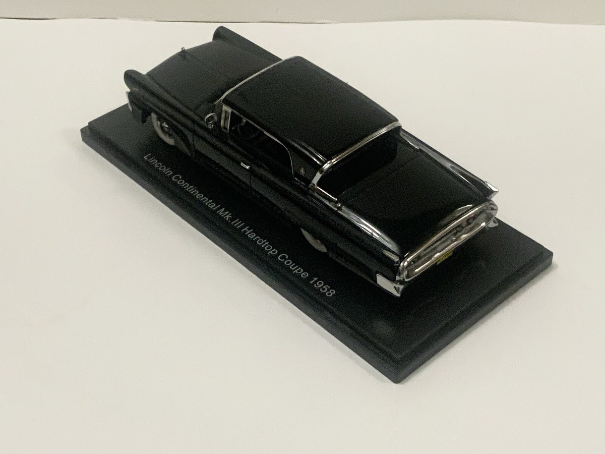 1/43 NEO 1958 Lincoln Continental Mk. III Hardtop Coupe NEO46000 