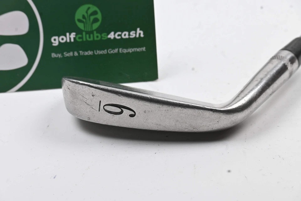 Titleist DCI 990 #6 Iron / 32 Degree / Regular Flex Dynamic Gold R300 Shaft - Image 3 of 4