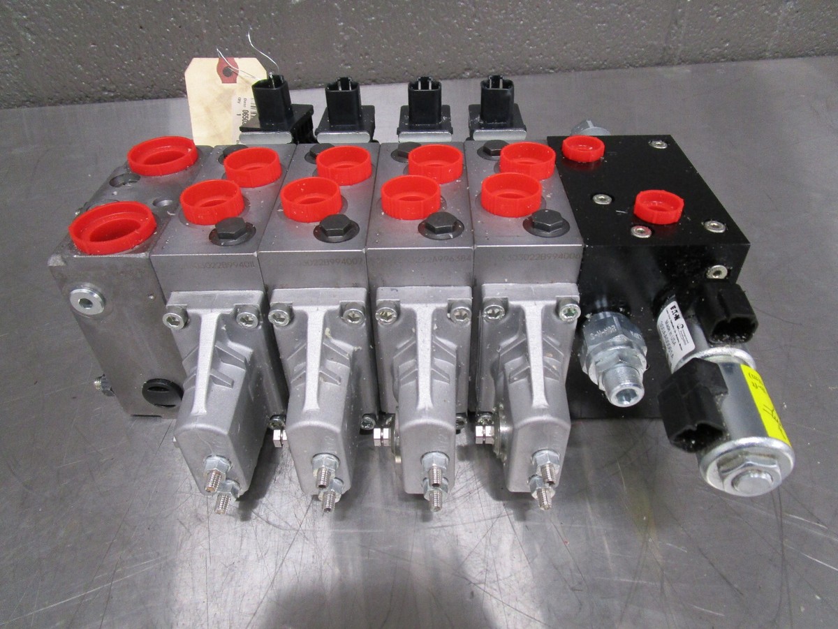 New w/ damg Sunsource Control Valve Assembly FV-12793-V1 Danfoss